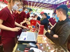 Bản tin thị trường vàng sáng 27.9: Đầu tuần vàng neo quanh mốc cũ