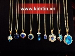 Bảo quản trang sức vàng tây mùa hè: Giữ gìn vẻ đẹp lấp lánh cùng nàng