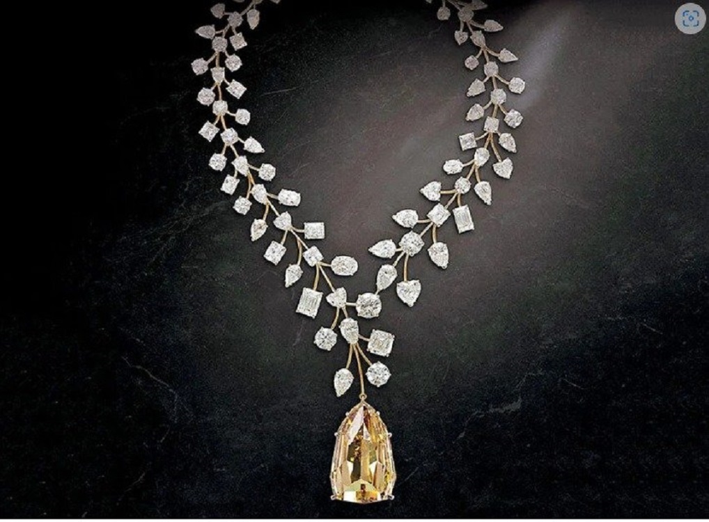 Vòng cổ đắt nhất: The Incomparable Diamond Necklace
